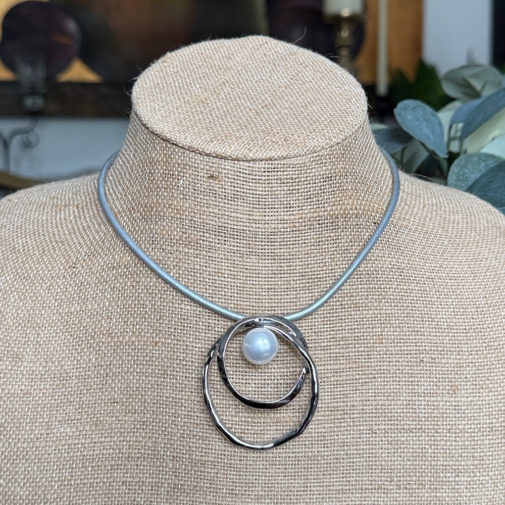 Silver and Pearl Pendant Necklace